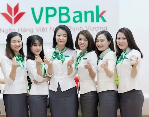 đồng phục ôm sát