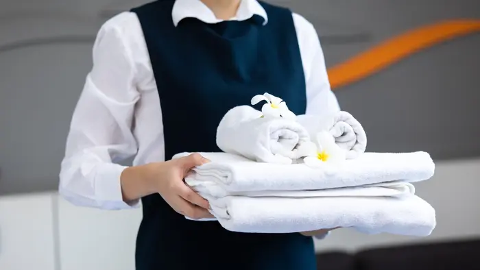 Đầu tư vào đồng phục buồng phòng