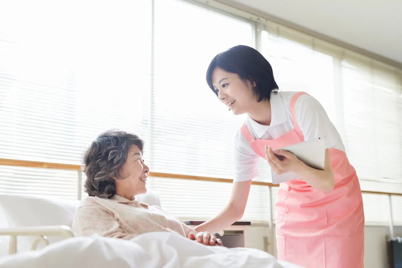 Đồng phục cho hộ lý