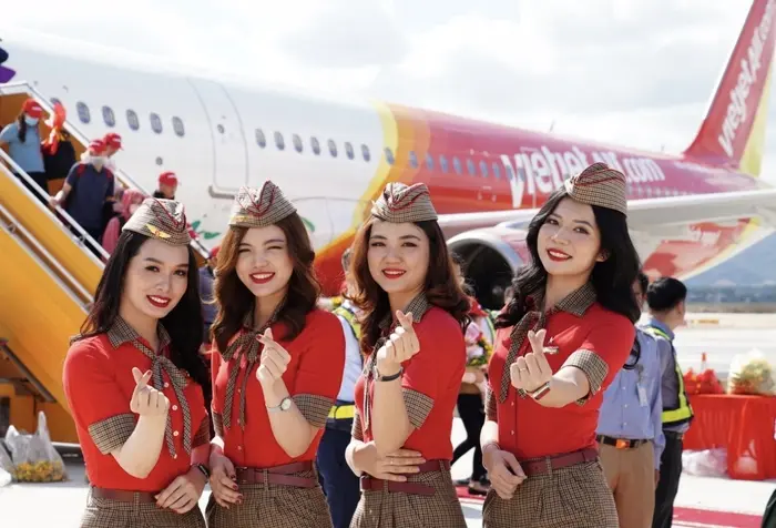 Nón tiếp viên